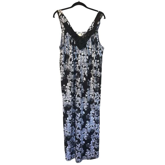 Isela Black & White Floral Maxi Dress with Macrame Crochet Detail Womens XL - Picture 2 of 8